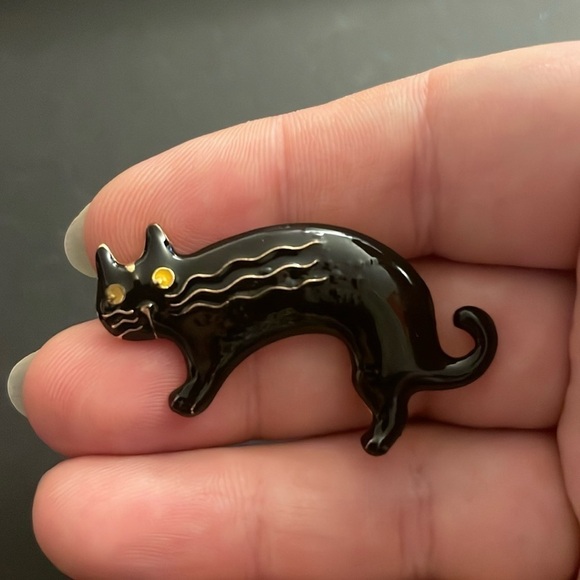 Anthropologie Jewelry - Anthropologie cat brooch pin 📍